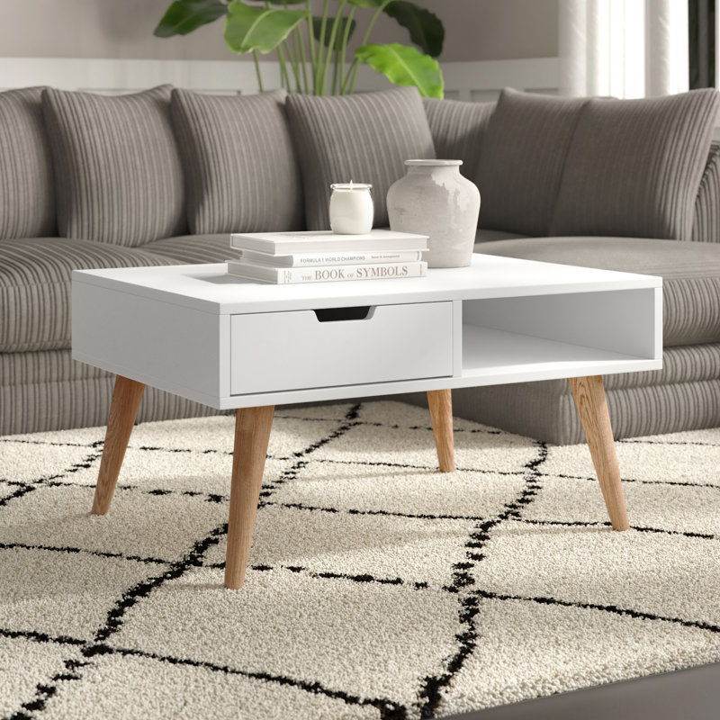 Fjørde & Co Couchtisch Anders mit Stauraum